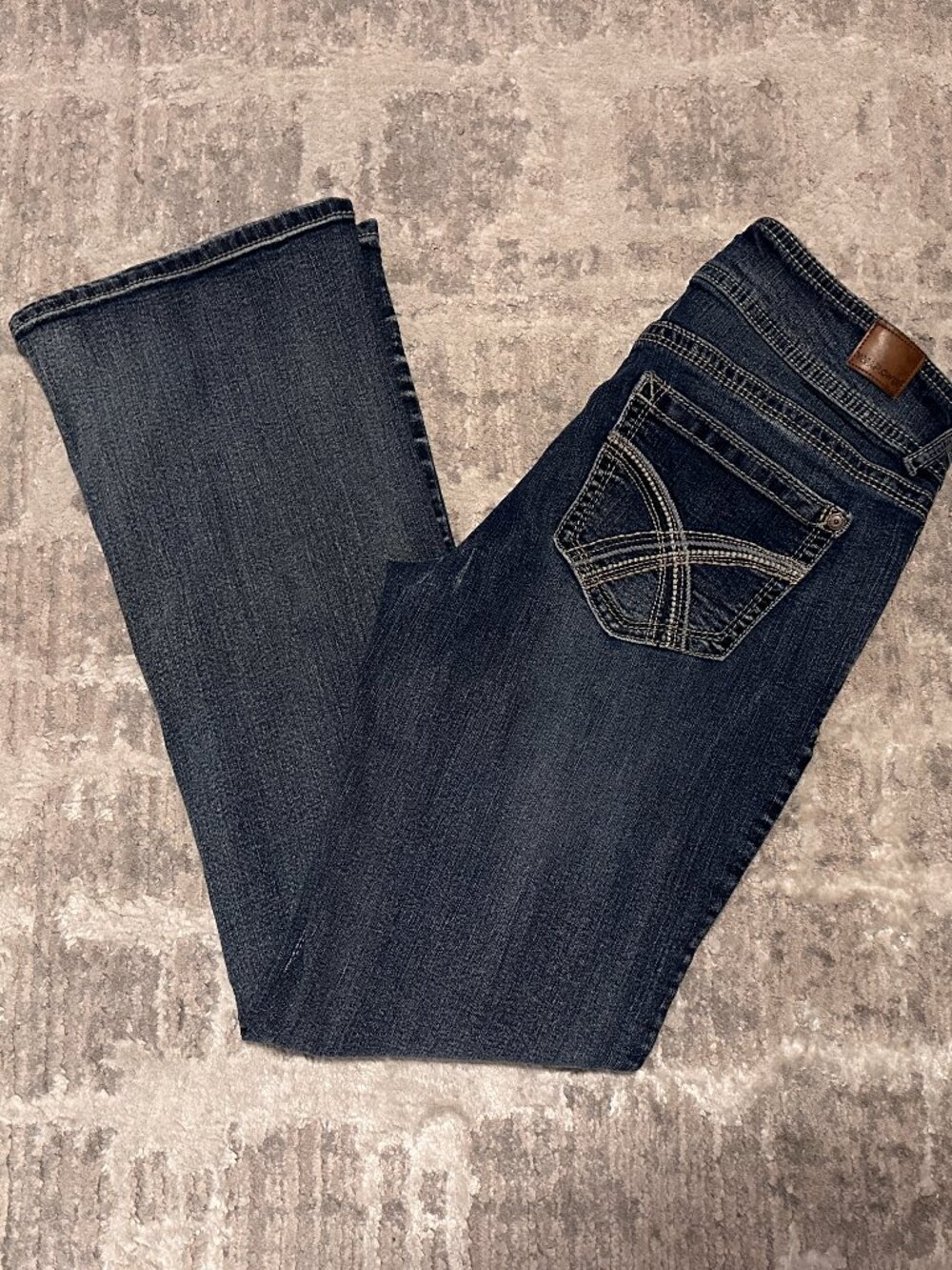 Y2K WallFlower Lucious Curvy Fit Embroidered Boot Cut Stretch Jeans Size 9 / 30